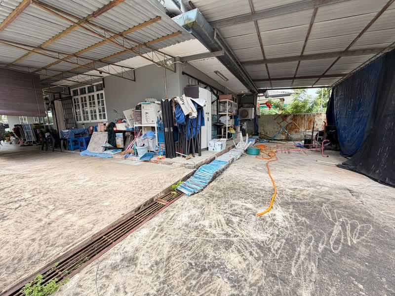 Semi-Detached House for Sale in Stapok (Kuching) - Alfred Chua - Exterior - PropertyGuru.com.my