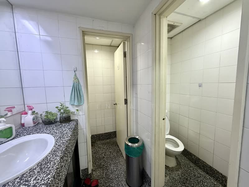 Office for Rent in Mid Valley City (Kuala Lumpur) - Elvinna Teo - Washroom - PropertyGuru.com.my