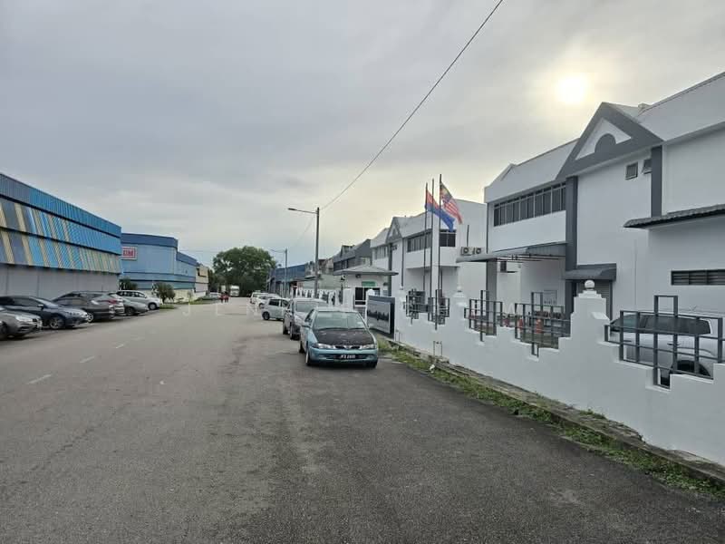Factory for Rent in Taman Universiti (Skudai) - Jennie Chew - Exterior - PropertyGuru.com.my
