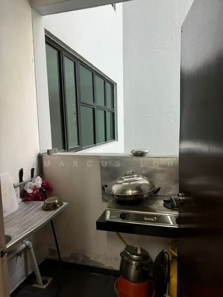 Service Residence for Sale at Sky Oasis Residence (Pangsapuri Oasis 1) - Marcus Loh - Kitchen - PropertyGuru.com.my