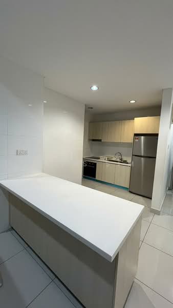 Condominium for Rent at Vivo Residential Suites - Mavis Sim - Kitchen - PropertyGuru.com.my