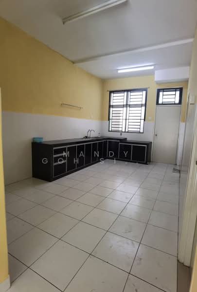 Taman Pulai Indah untuk Untuk Disewa - RM 1,800 /bulan, Apr 2026 - Kitchen - PropertyGuru.com.my