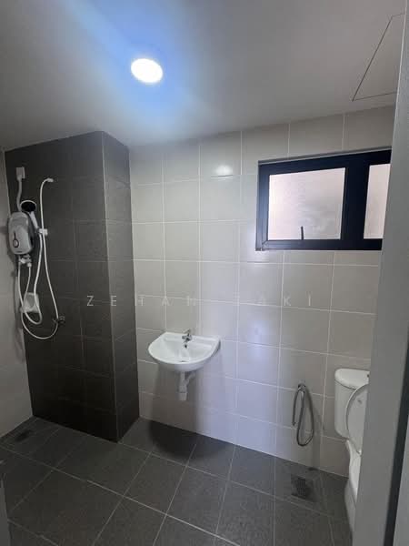 Condominium for Rent at Cassia Residence @ Laman View - Zehan Zaki - Bathroom - PropertyGuru.com.my