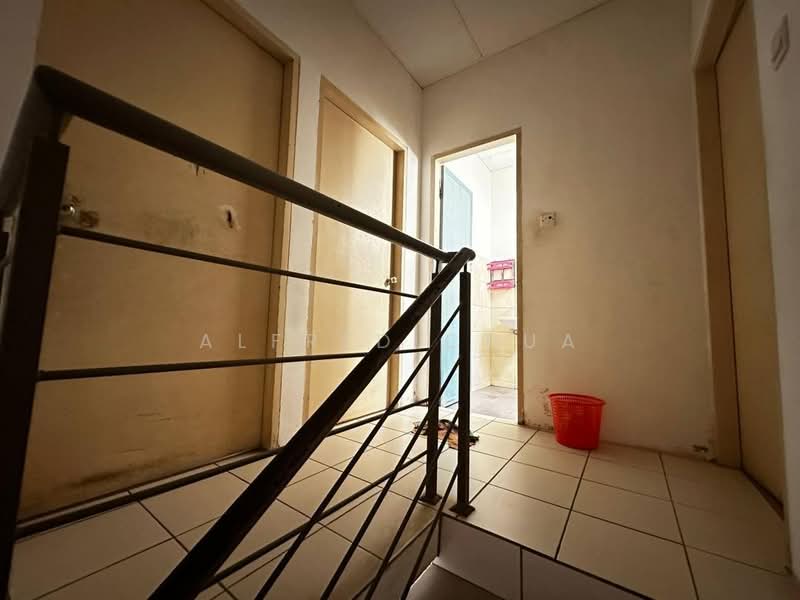 2-storey Terraced House for Sale in Kuching (Sarawak) - Alfred Chua - Corridor - PropertyGuru.com.my
