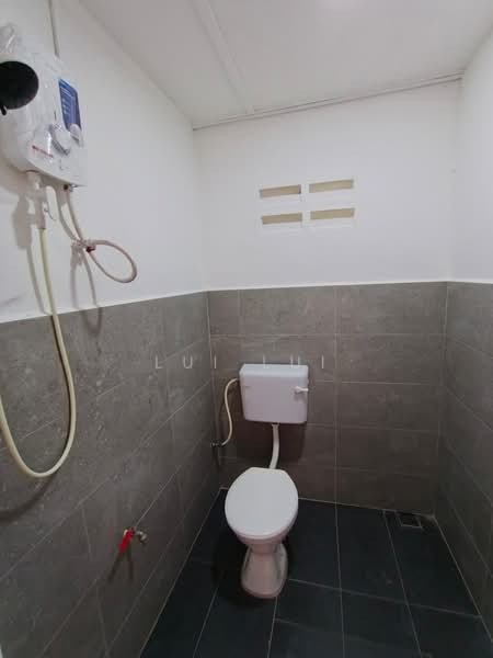 Semi-Detached House for Rent in Taman Serene (Johor Bahru) - Lui Lui - Bathroom - PropertyGuru.com.my