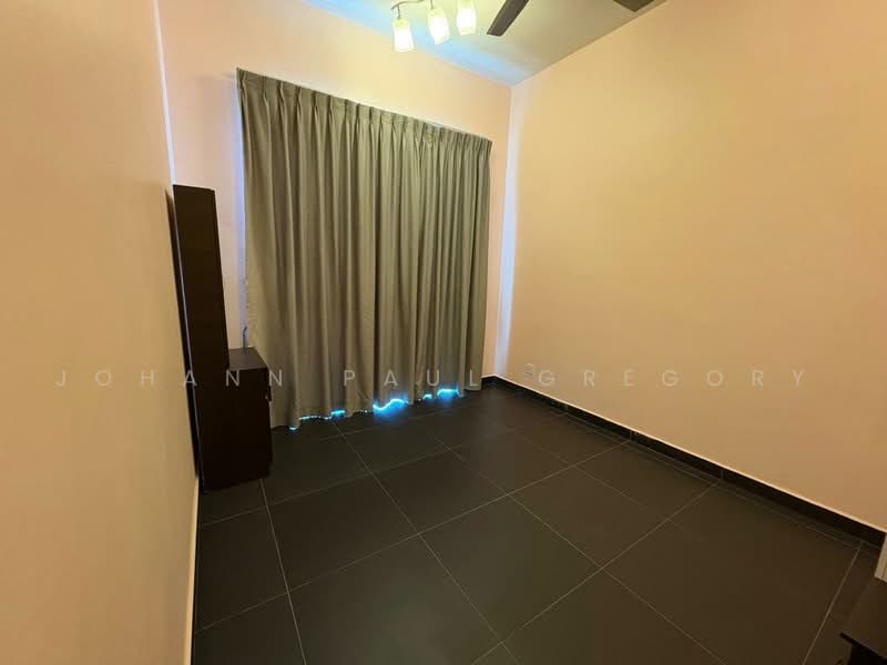 Condominium for Sale at Subang Parkhomes - Johann Paul Gregory - Bedroom - PropertyGuru.com.my