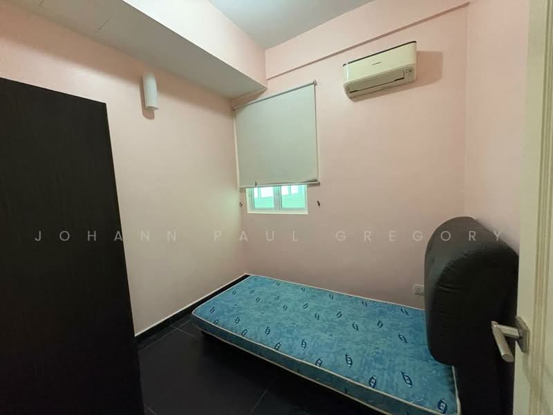 Condominium for Sale at Subang Parkhomes - Johann Paul Gregory - Bedroom - PropertyGuru.com.my