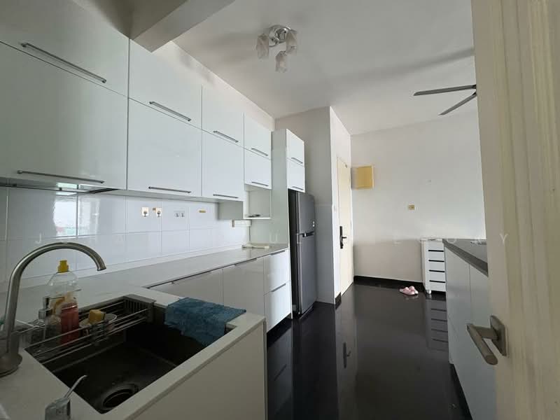 Condominium for Sale at Subang Parkhomes - Johann Paul Gregory - Kitchen - PropertyGuru.com.my