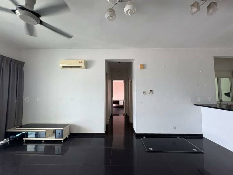 Condominium for Sale at Subang Parkhomes - Johann Paul Gregory - Living Room - PropertyGuru.com.my