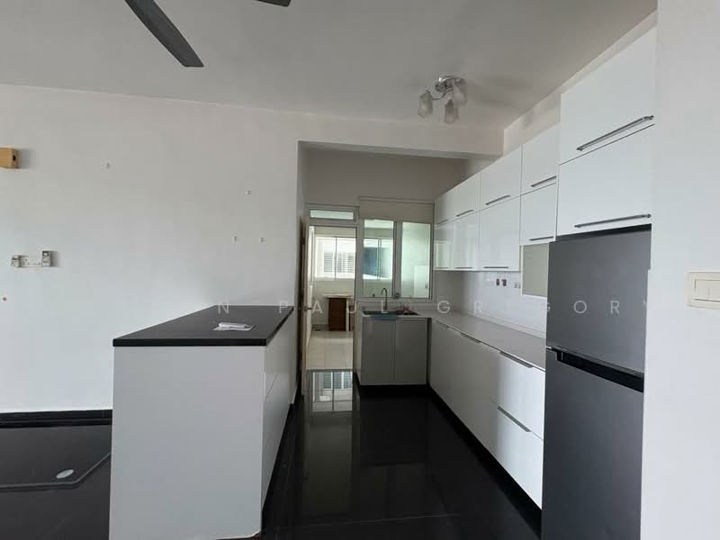 Condominium for Sale at Subang Parkhomes - Johann Paul Gregory - Kitchen - PropertyGuru.com.my