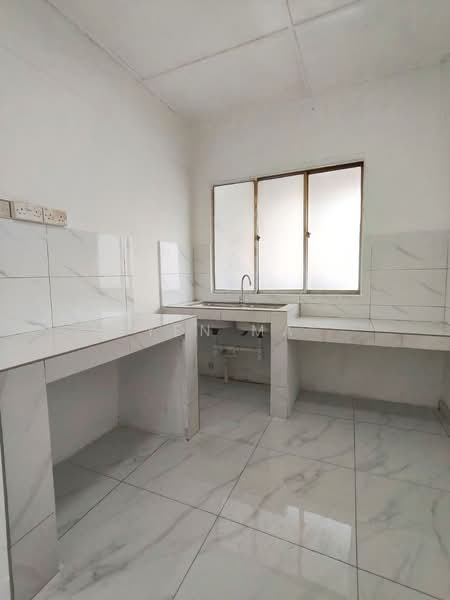 Flat Taman Rinting untuk Untuk Dijual - RM 175,000, Mac 2026 - Kitchen - PropertyGuru.com.my