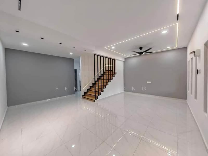 Taman Sentosa untuk Untuk Dijual - RM 1,050,000, Mac 2026 - Living Room - PropertyGuru.com.my