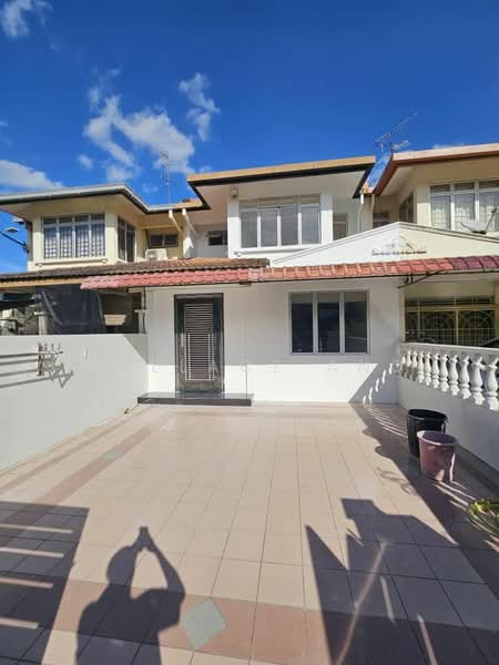 2-storey Terraced House for Sale in Bandar Baru Permas Jaya (Permas Jaya) - Wallace Ang - Exterior - PropertyGuru.com.my