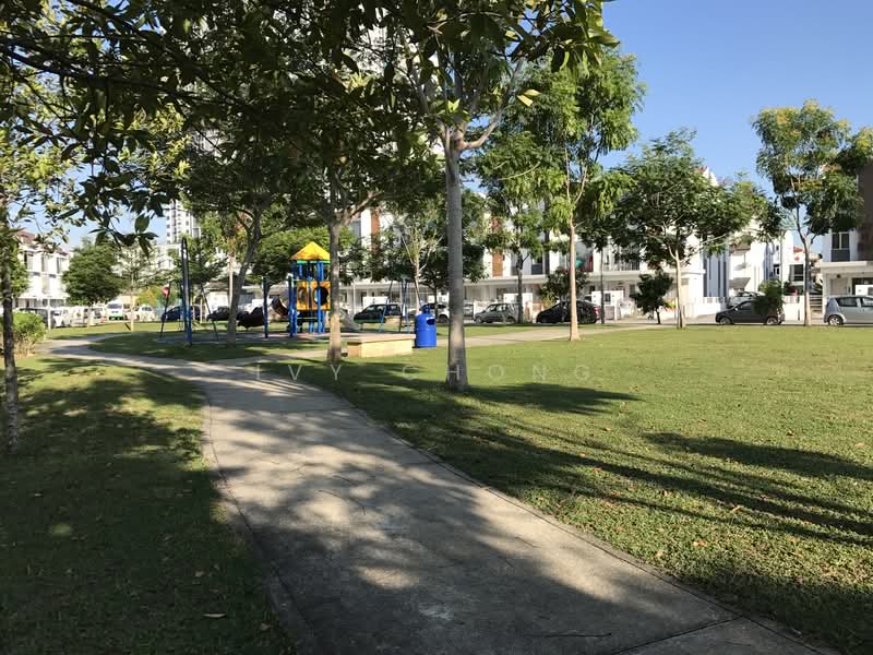 Townhouse for Sale in Puchong (Selangor) - Ivy Chong - Exterior - PropertyGuru.com.my