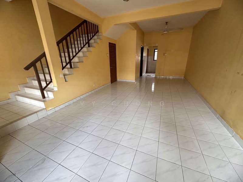 2-storey Terraced House for Sale in Taman Putra Prima (Puchong) - Ivy Chong - Living Room - PropertyGuru.com.my