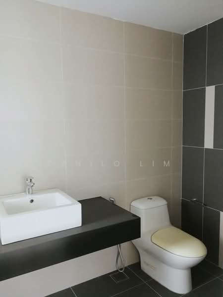 Condominium for Sale at Altitude 236 - Danilo Lim - Bathroom - PropertyGuru.com.my