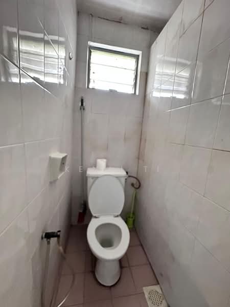 1-storey Terraced House for Sale in Taman Desa Jaya (Kepong) - Kenji Ti - Bathroom - PropertyGuru.com.my