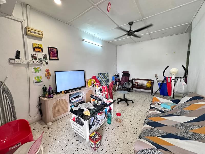 1-storey Terraced House for Sale in Taman Desa Jaya (Kepong) - Kenji Ti - Living Room - PropertyGuru.com.my