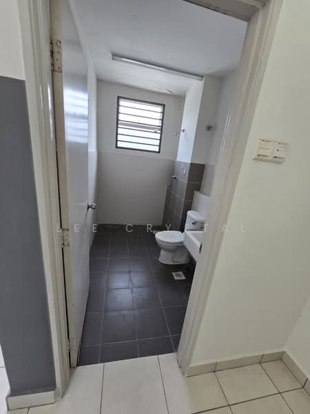 Terraced House for Rent in Semenyih (Selangor) - Lee Crystal - Bathroom - PropertyGuru.com.my