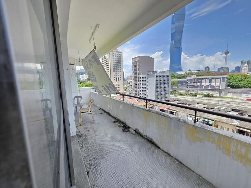 Pangsapuri untuk Dijual di Bangunan Choo Cheng Khay - Frank Low - Balcony - PropertyGuru.com.my