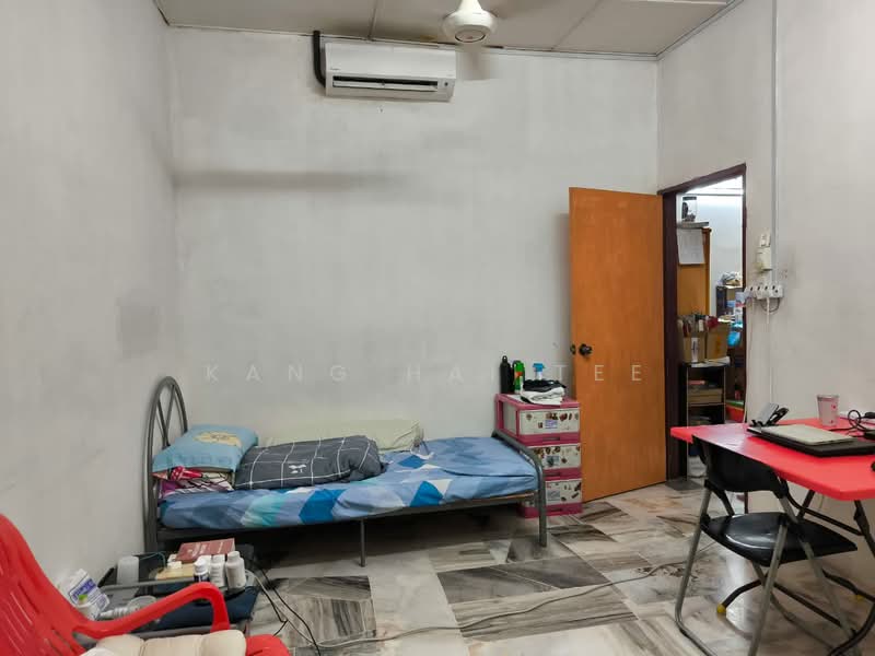 Taman Layang Layang untuk Untuk Dijual - RM 400,000, Apr 2026 - Bedroom - PropertyGuru.com.my