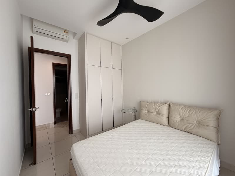 Queens Residences Q1 @ Queens Waterfront untuk Untuk Disewa - RM 4,000 /bulan, Mac 2026 - Bedroom - PropertyGuru.com.my
