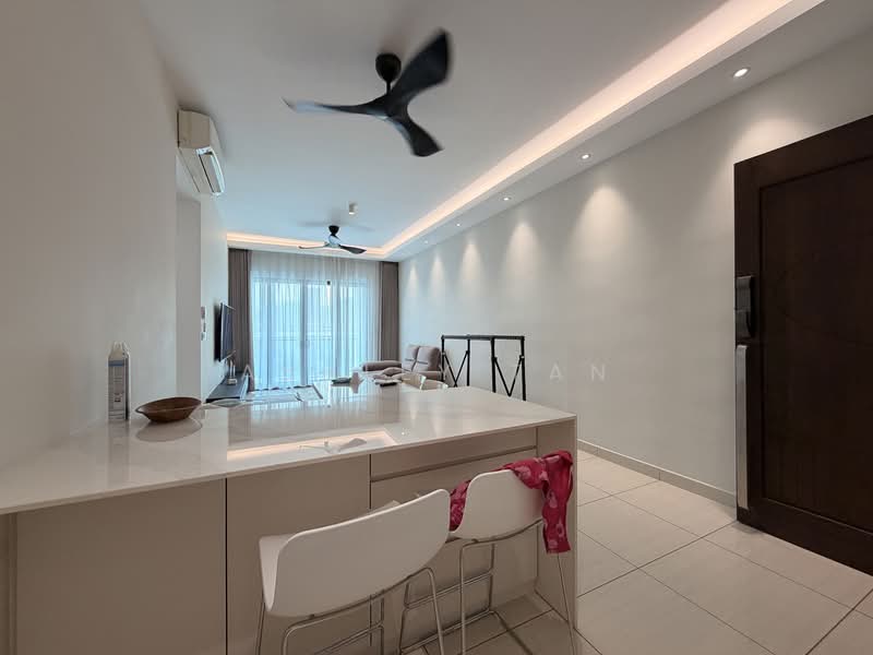 Queens Residences Q1 @ Queens Waterfront untuk Untuk Disewa - RM 4,000 /bulan, Mac 2026 - Living Room - PropertyGuru.com.my