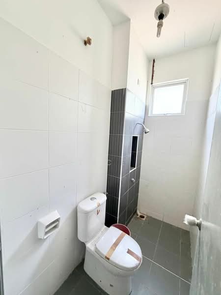 Cluster House for Sale in Kangkar Pulai (Skudai) - Wallace Ang - Bathroom - PropertyGuru.com.my