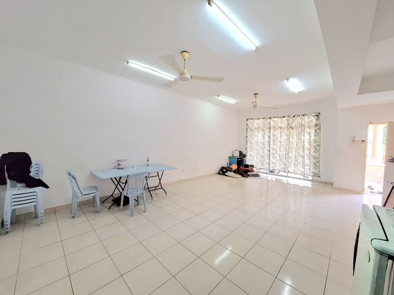 Setia Alam untuk Untuk Dijual - RM 780,000, Mac 2026 - Living Room - PropertyGuru.com.my