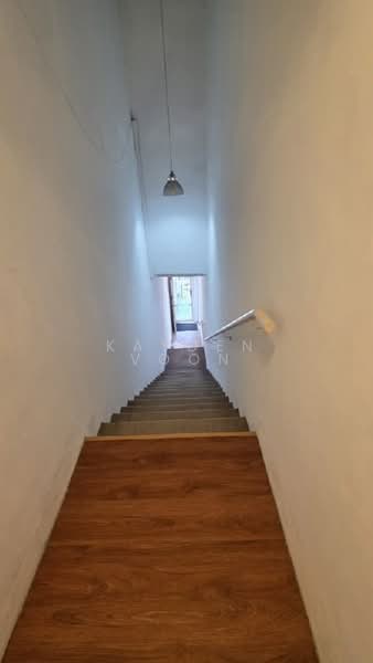 Shop for Rent in Ulu Tiram (Johor) - Kayden Voon - Corridor - PropertyGuru.com.my