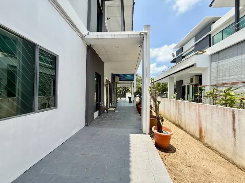 Semi-Detached House for Sale in Miri (Sarawak) - Yee Sze Chai - Exterior - PropertyGuru.com.my