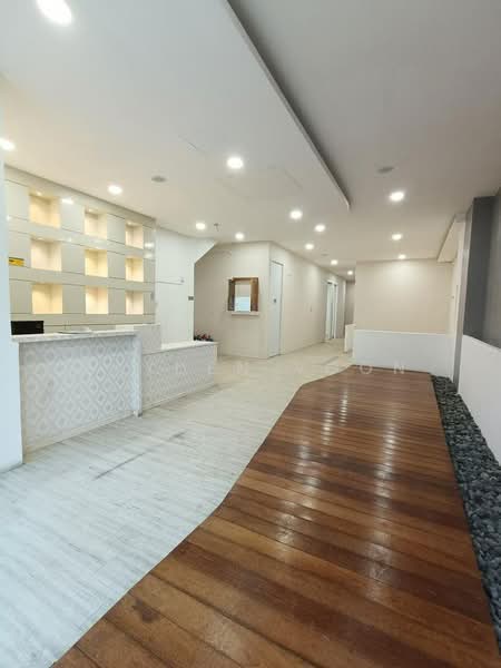 Taman Molek 3 shoplot First floor untuk Untuk Disewa - RM 2,000 /bulan, Mac 2026 - Interior - PropertyGuru.com.my