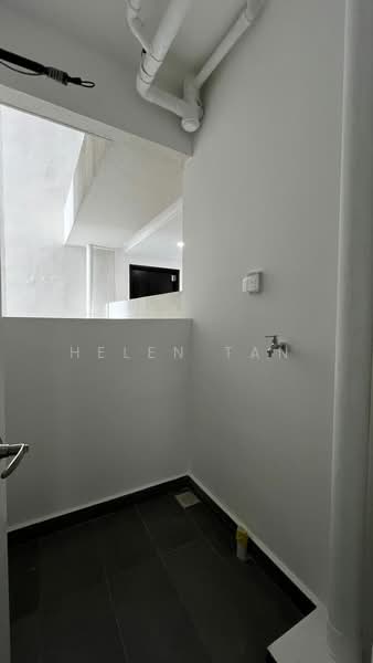 Service Residence for Sale at Vista Tiara (MBW Bay) - Helen Tan - Interior - PropertyGuru.com.my