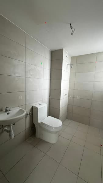 Service Residence for Sale at Vista Tiara (MBW Bay) - Helen Tan - Bathroom - PropertyGuru.com.my