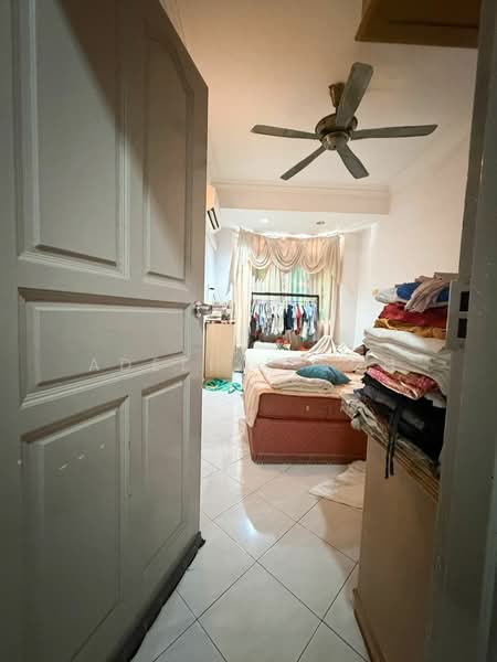 Semi-Detached House for Sale in Taman Molek (Johor Bahru) - Adeline Soh - PropertyGuru.com.my