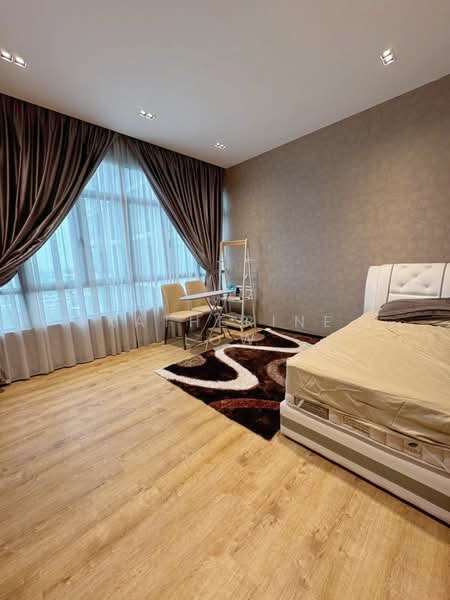 Service Residence for Sale at D'Summit Residences - Katherine Low - Bedroom - PropertyGuru.com.my