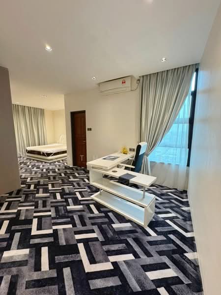 Service Residence for Sale at D'Summit Residences - Katherine Low - Bedroom - PropertyGuru.com.my