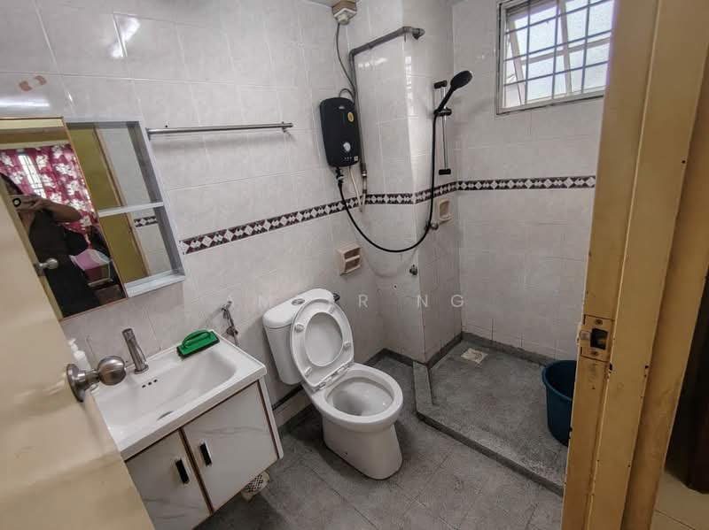 Condominium for Sale at Idaman Putera - Amber Ng - Bathroom - PropertyGuru.com.my