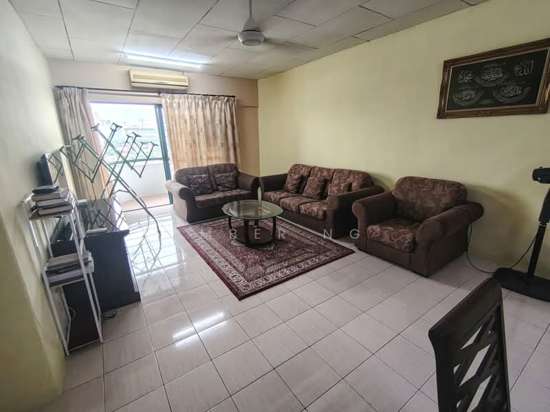 Condominium for Sale at Idaman Putera - Amber Ng - Living Room - PropertyGuru.com.my