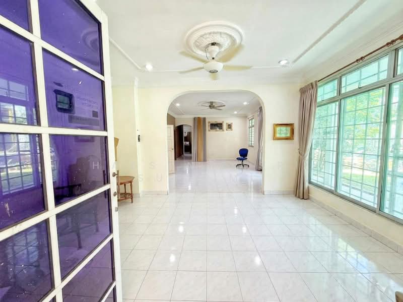 Semi-Detached House for Sale in Senawang (Negeri Sembilan) - Hassan Basri Suhaimi - Living Room - PropertyGuru.com.my