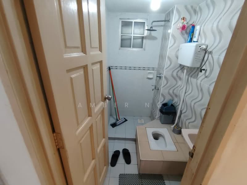 Kondominium untuk Dijual di Idaman Putera - Amber Ng - Bathroom - PropertyGuru.com.my