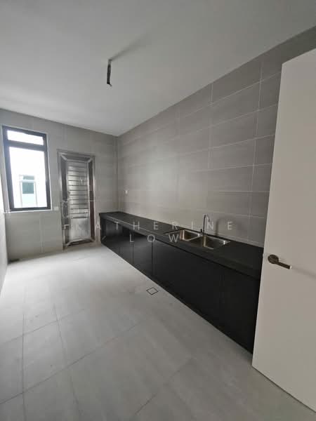 2-storey Terraced House for Sale in Bandar Seri Alam (Masai) - Katherine Low - Kitchen - PropertyGuru.com.my