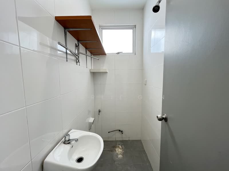 2-storey Terraced House for Rent in Kota Kemuning (Shah Alam) - Charlie Gan - Bathroom - PropertyGuru.com.my