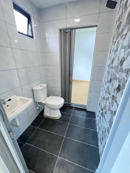 2-storey Terraced House for Sale in Bukit Indah (Iskandar Puteri (Nusajaya)) - Savy Law - Bathroom - PropertyGuru.com.my