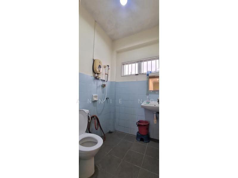 Pangsapuri untuk Dijual di Seri Puri - Annie Ng - Bathroom - PropertyGuru.com.my