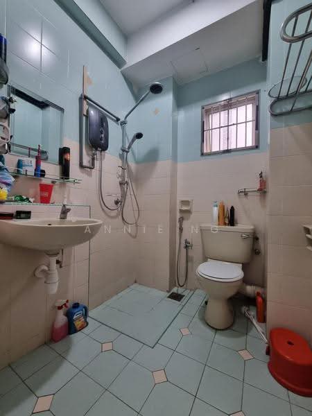 Pangsapuri untuk Dijual di Seri Puri - Annie Ng - Bathroom - PropertyGuru.com.my