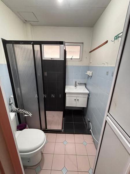 Pangsapuri untuk Dijual di Seri Puri - Annie Ng - Bathroom - PropertyGuru.com.my