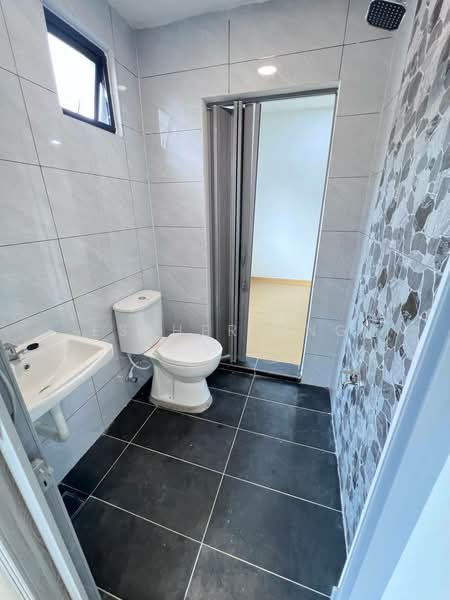 2-storey Terraced House for Sale in Bukit Indah (Iskandar Puteri (Nusajaya)) - Esther Ang - Bathroom - PropertyGuru.com.my