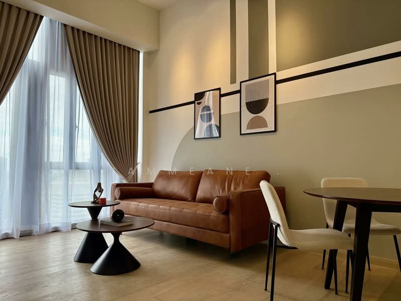 Service Residence for Sale at Summer Suites - Residensi Bukit Meldrum - Sammeane . - Living Room - PropertyGuru.com.my