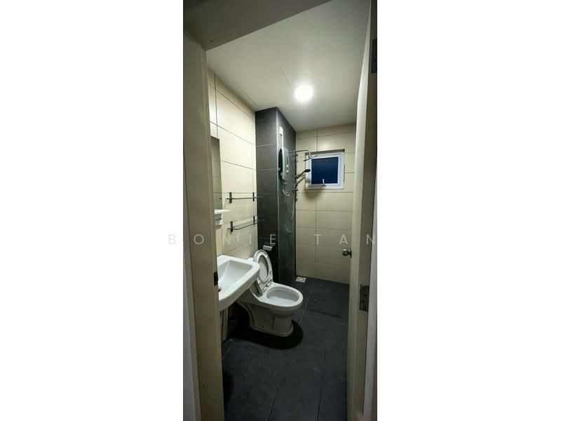 Condominium for Rent at The Holmes 1 - Bonie Tan - Bathroom - PropertyGuru.com.my